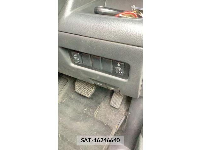 Nissan SERENA 2007-02 8414873-16