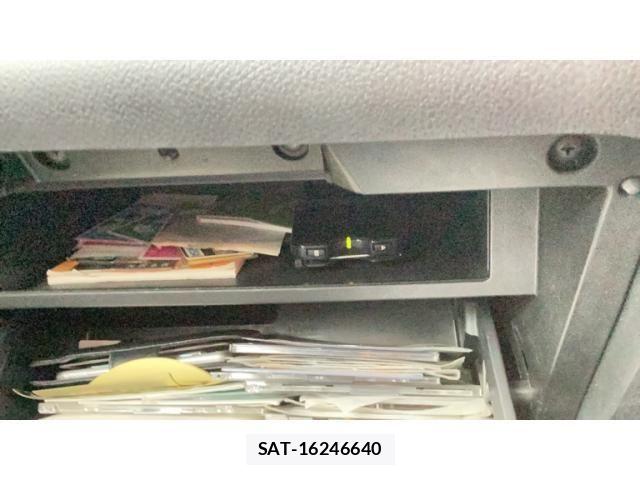 Nissan SERENA 2007-02 8414873-21