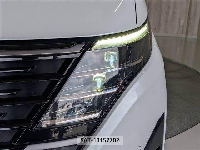 Nissan SERENA 2023-08 8414828-13
