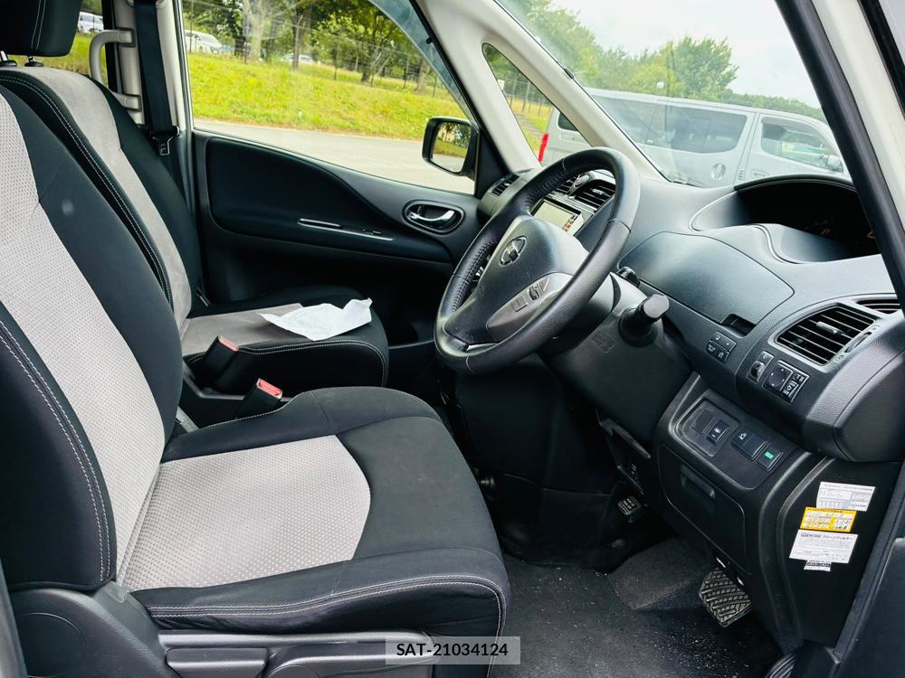 Nissan SERENA 2014 8322909-11
