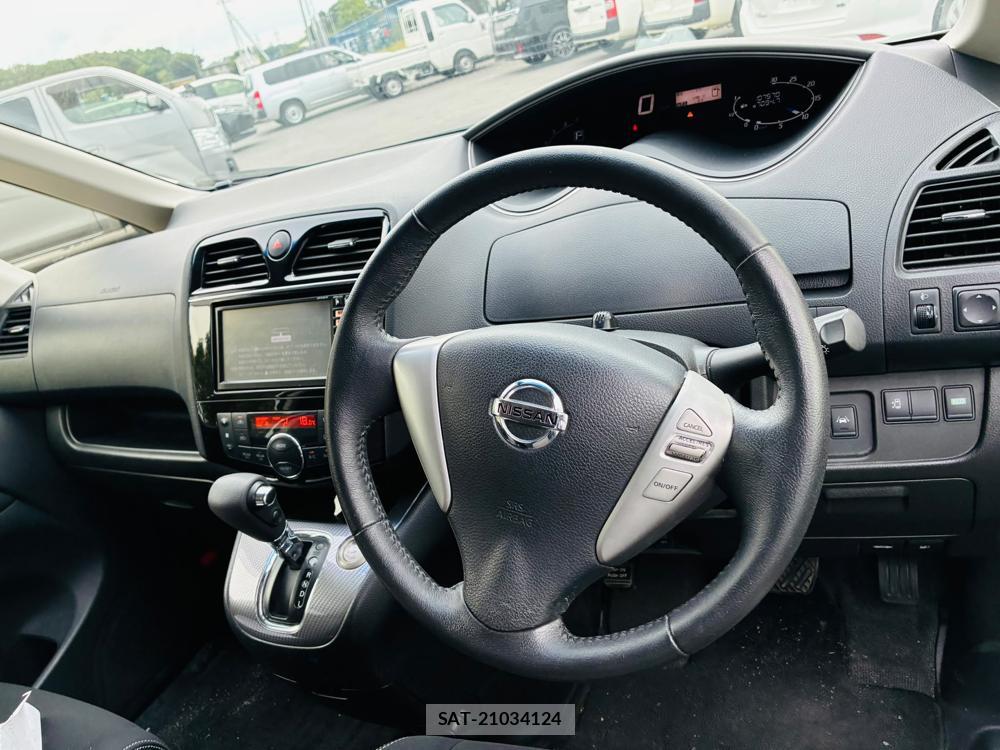 Nissan SERENA 2014 8322909-14