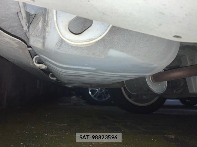 Nissan SERENA 2012-08 8414860-10