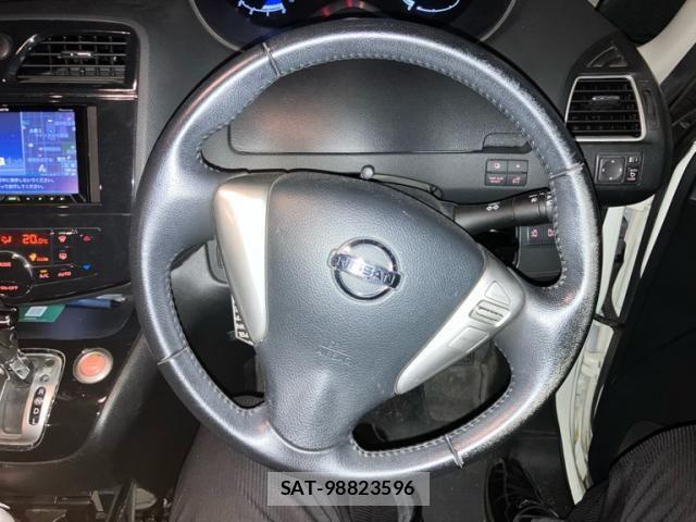Nissan SERENA 2012-08 8414860-11