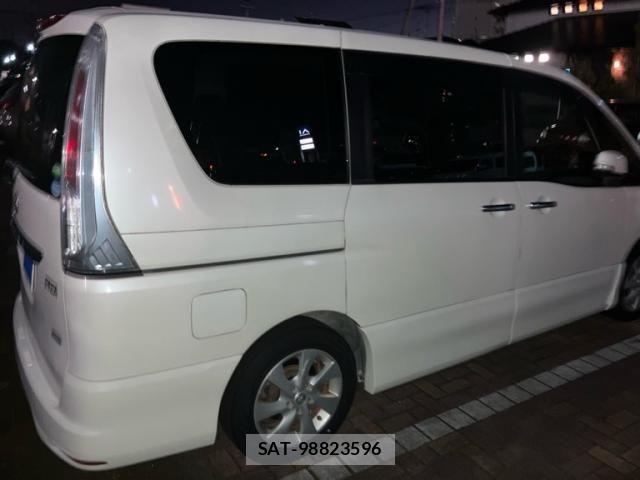 Nissan SERENA 2012-08 8414860-8