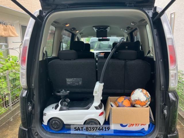 Nissan SERENA 2010-05 8414862-17