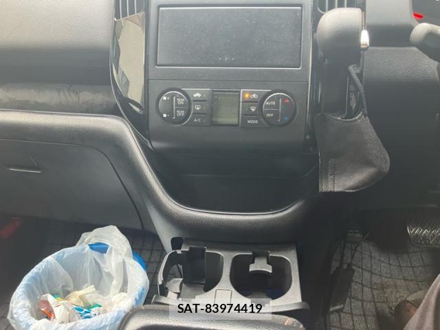 Nissan SERENA 2010-05 8414862-21