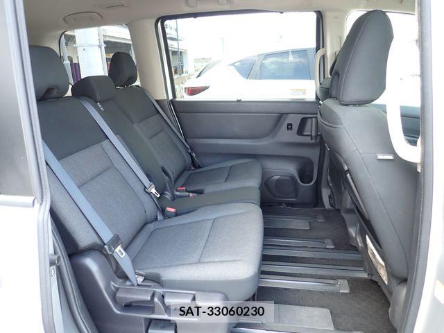 Nissan SERENA 2023-07 8414840-17