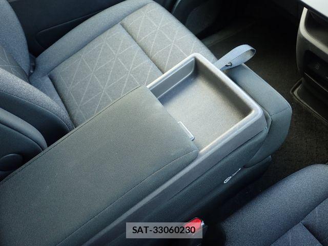 Nissan SERENA 2023-07 8414840-25