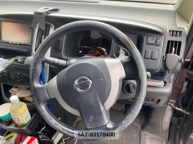 Nissan SERENA 2009-09 8414870-12