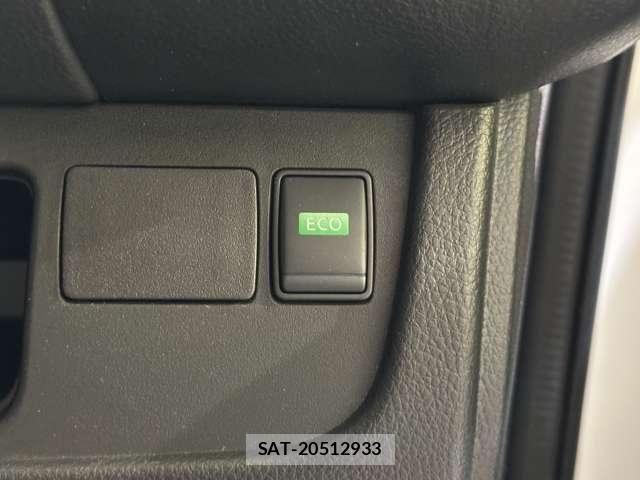 Nissan SERENA 2015-06 8414845-14