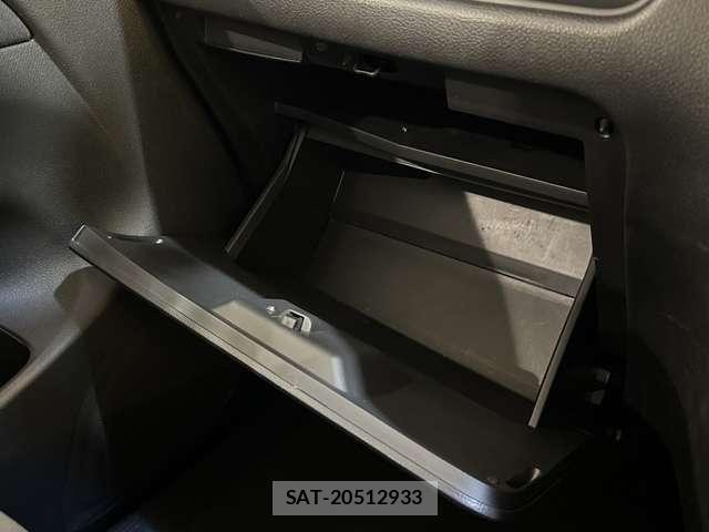 Nissan SERENA 2015-06 8414845-25