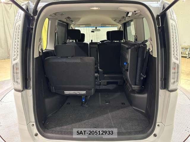 Nissan SERENA 2015-06 8414845-28