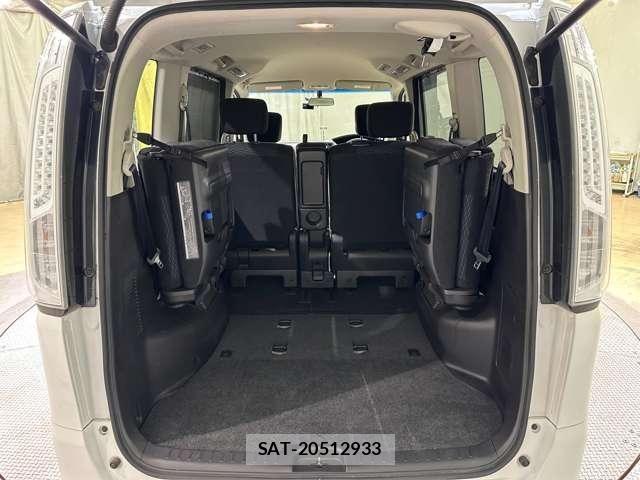 Nissan SERENA 2015-06 8414845-29