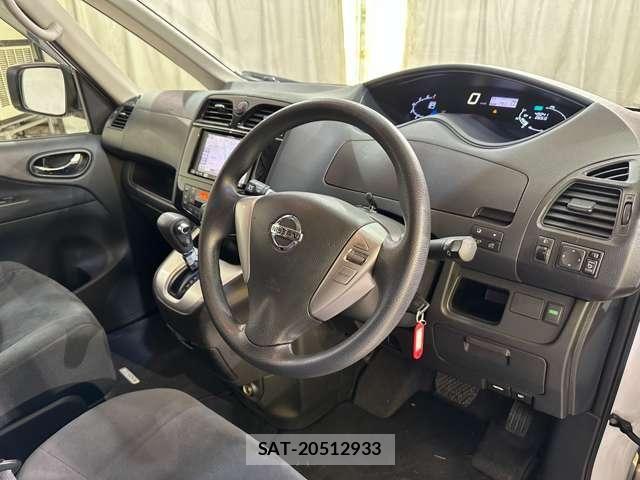 Nissan SERENA 2015-06 8414845-8