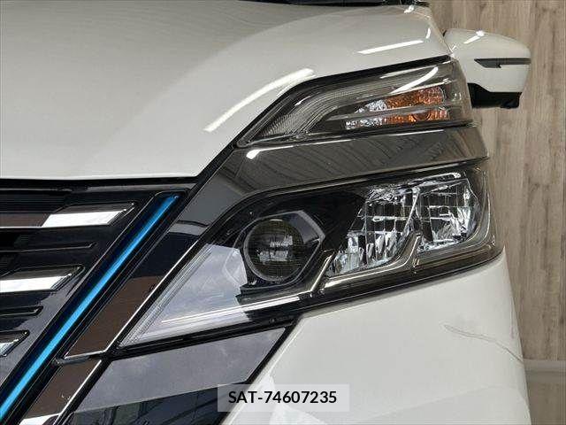 Nissan SERENA 2021-09 8414832-24
