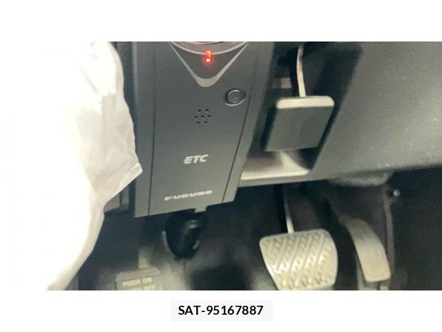 Nissan SERENA 2007-07 8414877-23