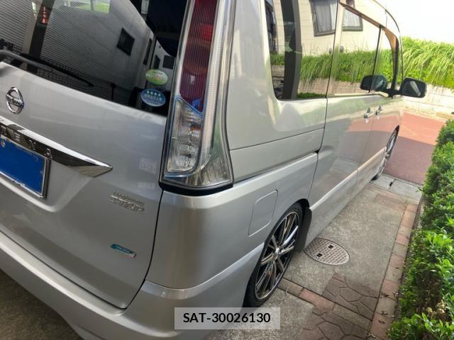 Nissan SERENA 2011-09 8414875-5