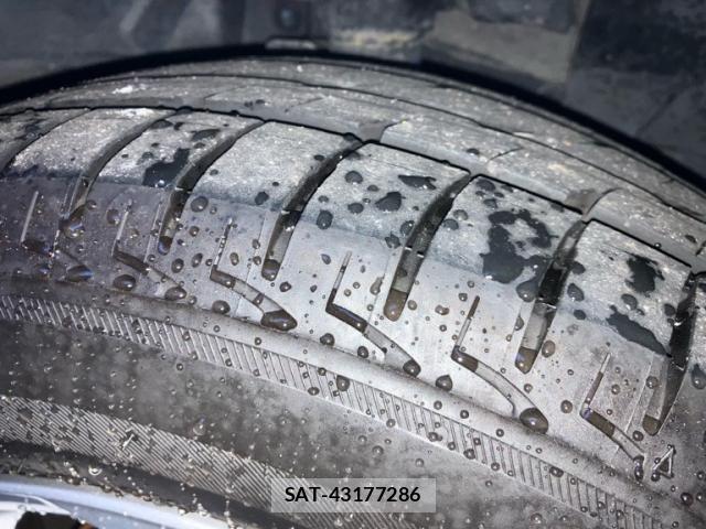 Nissan SERENA 2008-12 8414858-9