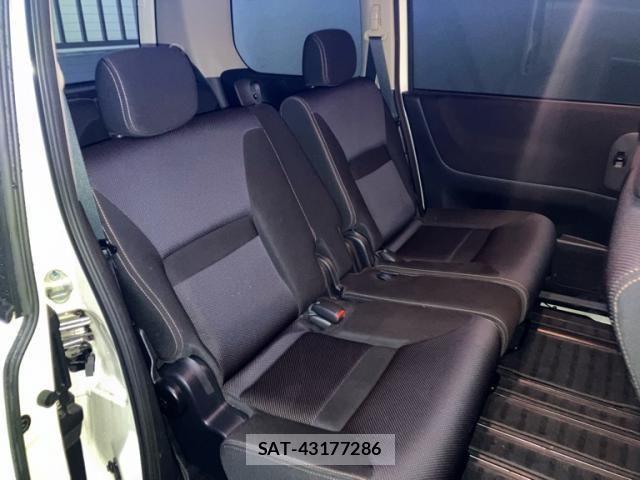 Nissan SERENA 2008-12 8414858-11