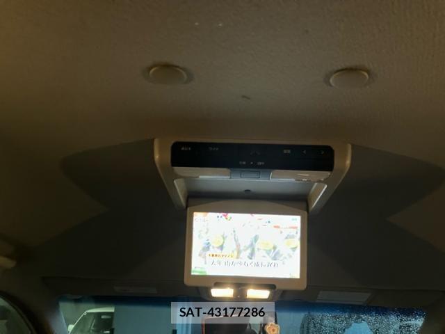 Nissan SERENA 2008-12 8414858-12