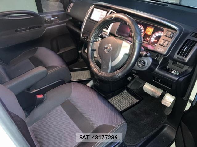 Nissan SERENA 2008-12 8414858-14