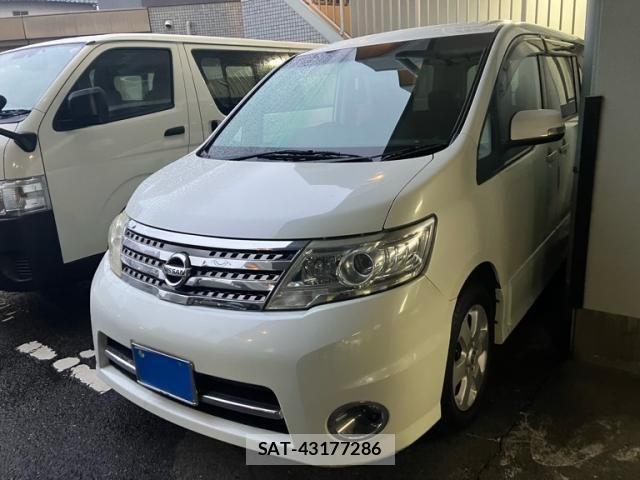 Nissan SERENA 2008-12 8414858-1
