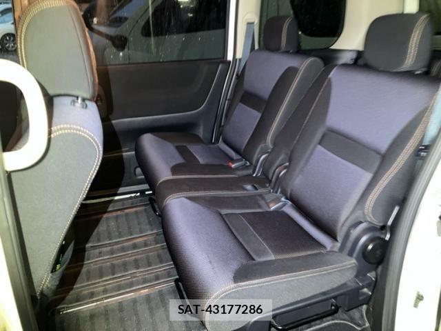 Nissan SERENA 2008-12 8414858-24