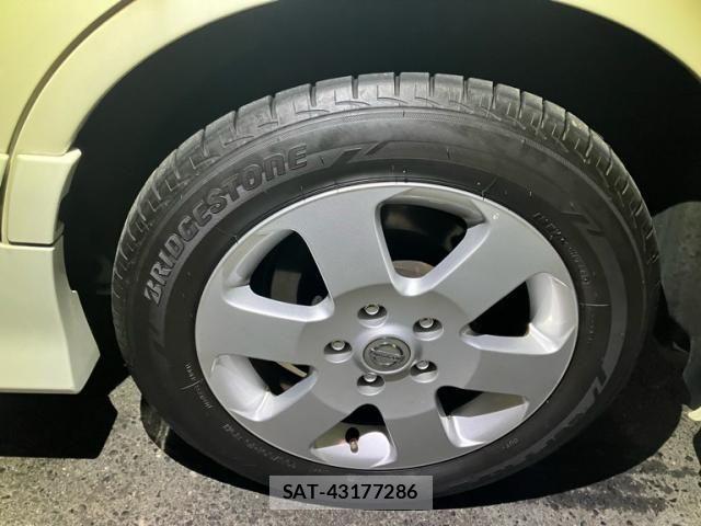 Nissan SERENA 2008-12 8414858-6