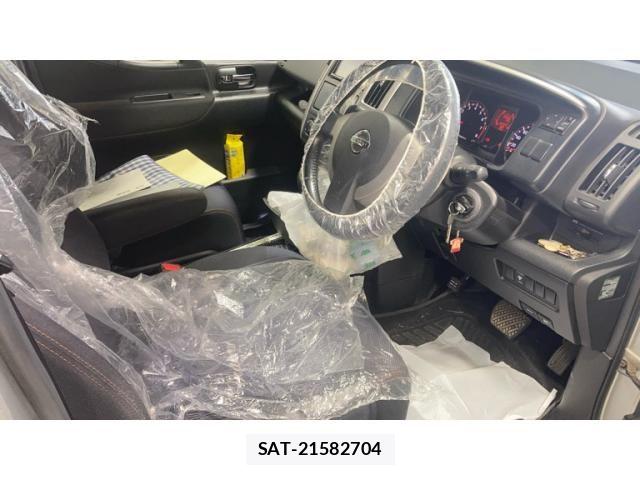 Nissan SERENA 2009-11 8414868-10