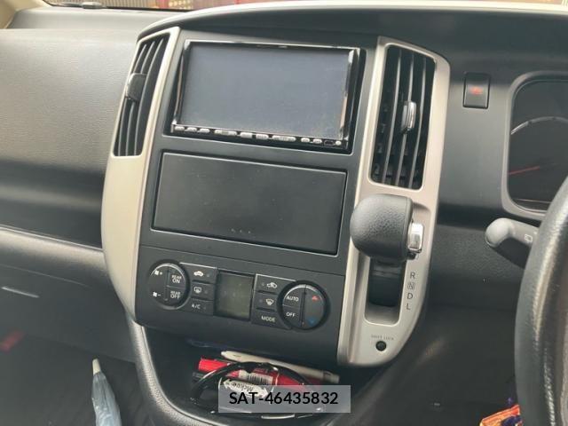 Nissan SERENA 2009-09 8414869-13