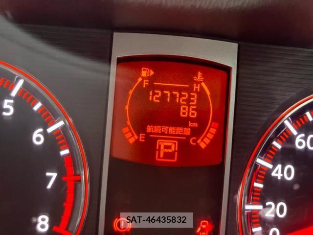 Nissan SERENA 2009-09 8414869-18