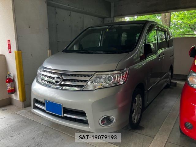 Nissan SERENA 2010-09 8414856-0