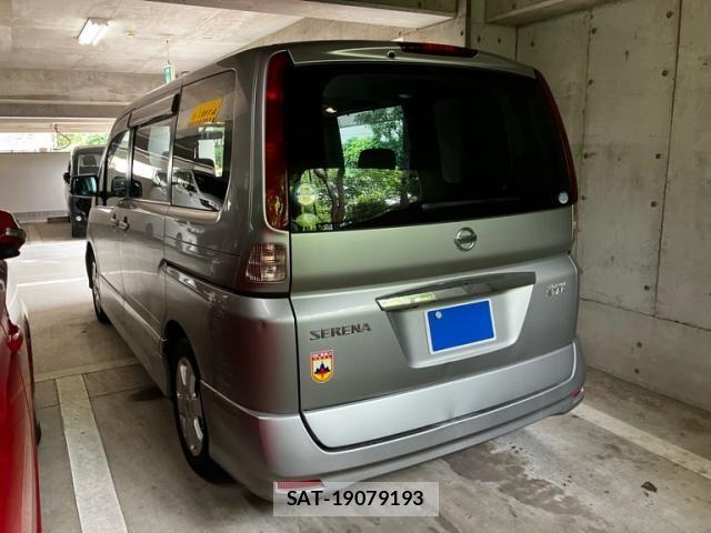 Nissan SERENA 2010-09 8414856-2