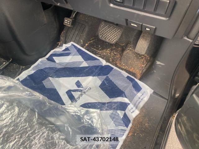 Nissan SERENA 2009-11 8414874-12