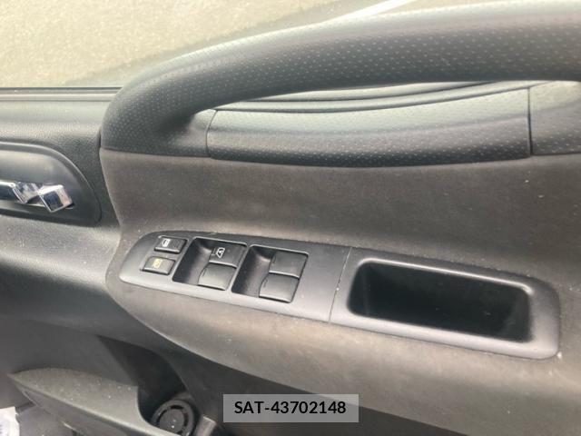 Nissan SERENA 2009-11 8414874-13