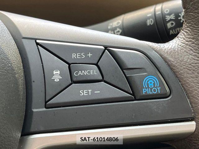 Nissan SERENA 2018-03 8438833-5