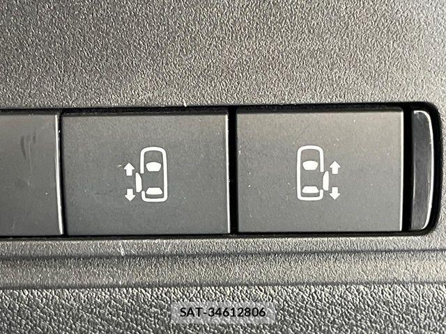 Nissan SERENA 2023-03 8438819-6