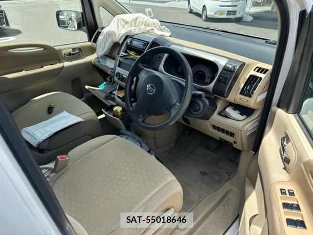 Nissan SERENA 2007-01 8438837-12