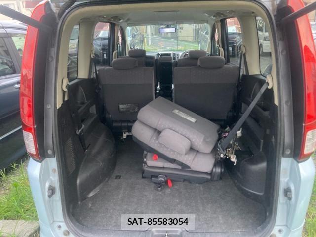 Nissan SERENA 2005-06 8438836-10