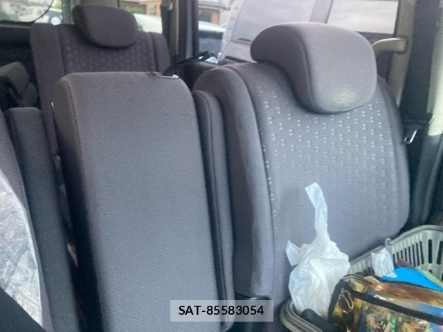 Nissan SERENA 2005-06 8438836-19