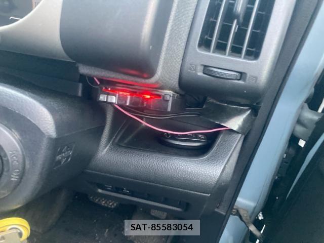 Nissan SERENA 2005-06 8438836-21