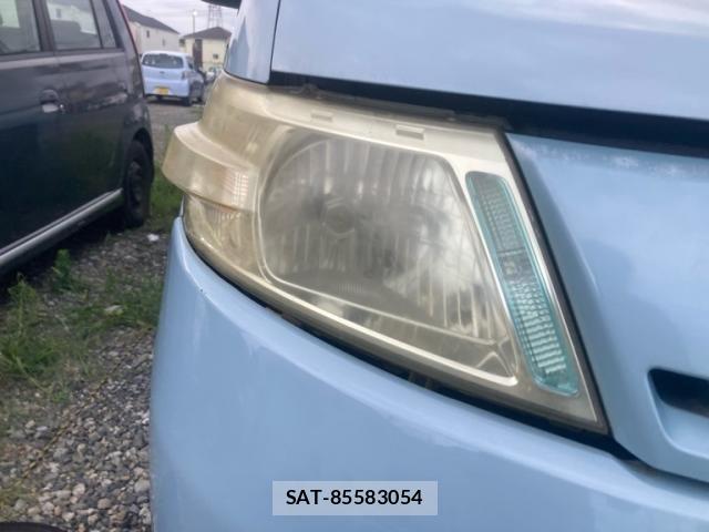 Nissan SERENA 2005-06 8438836-2