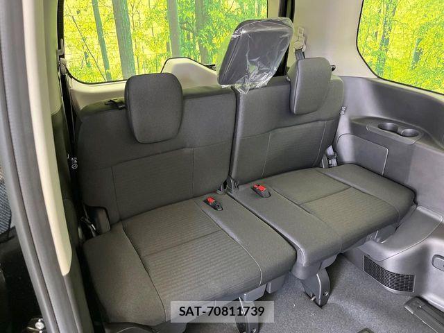 Nissan SERENA 2026-03 8458366-10