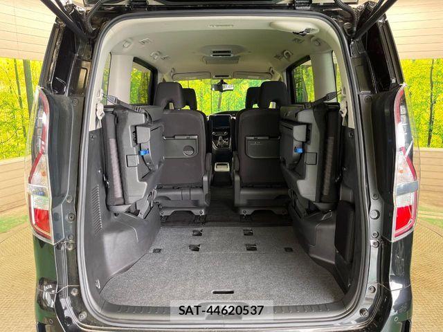 Nissan SERENA 2022-08 8458373-10