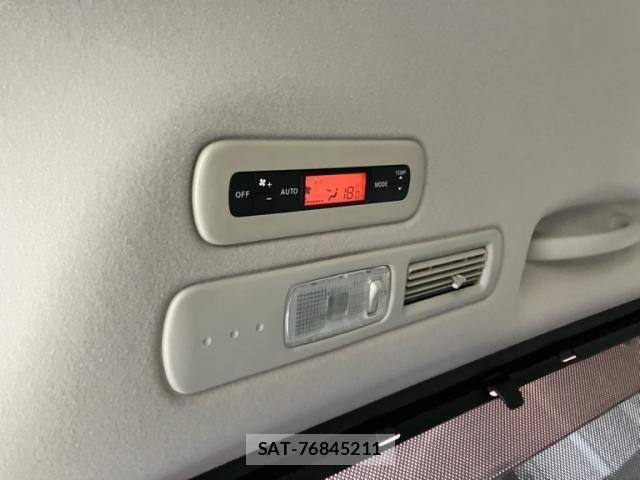 Nissan SERENA 2011-11 8458384-25