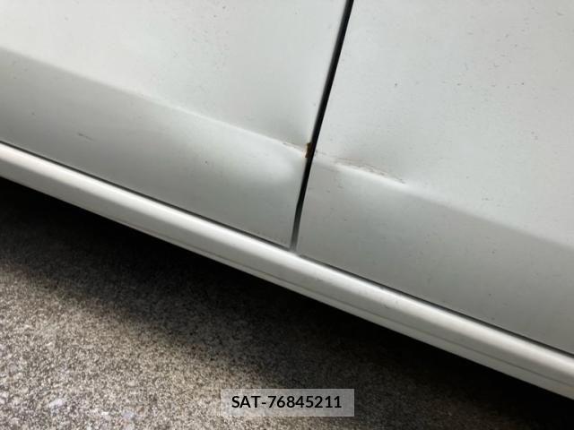 Nissan SERENA 2011-11 8458384-6