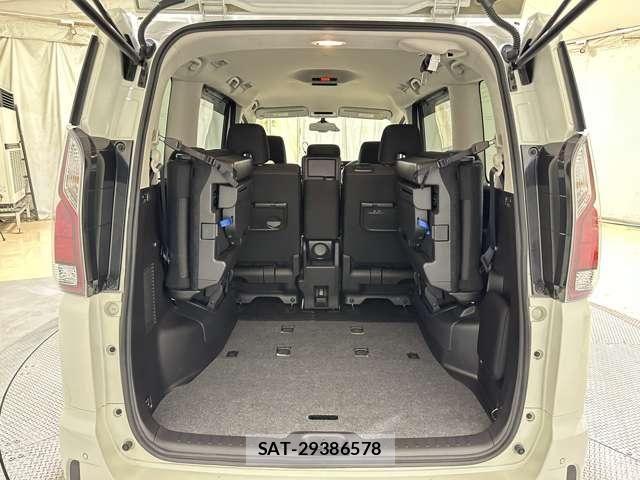 Nissan SERENA 2018-07 8458380-29