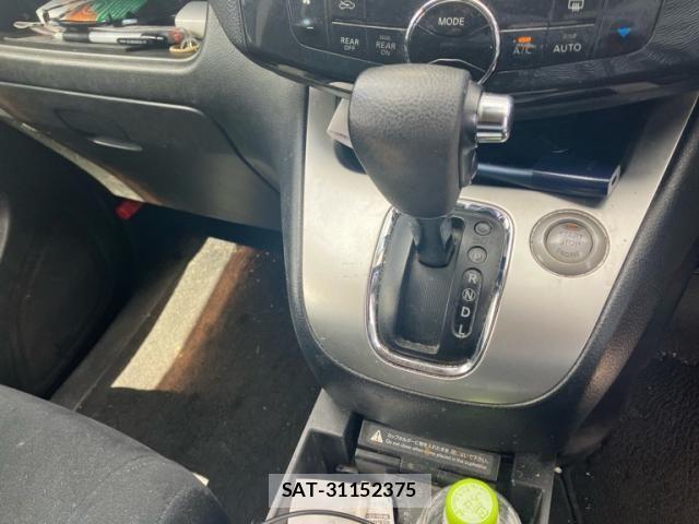 Nissan SERENA 2011-10 8458382-13