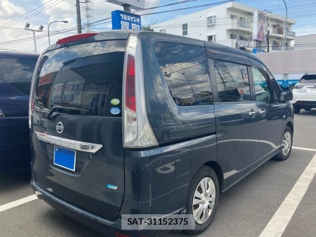 Nissan SERENA 2011-10 8458382-2