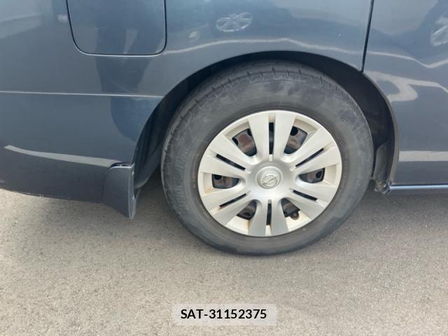 Nissan SERENA 2011-10 8458382-4